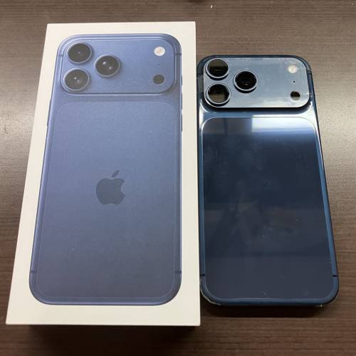 iPhone 17 Pro Max 256GB 蓝色14/8/2026 激活