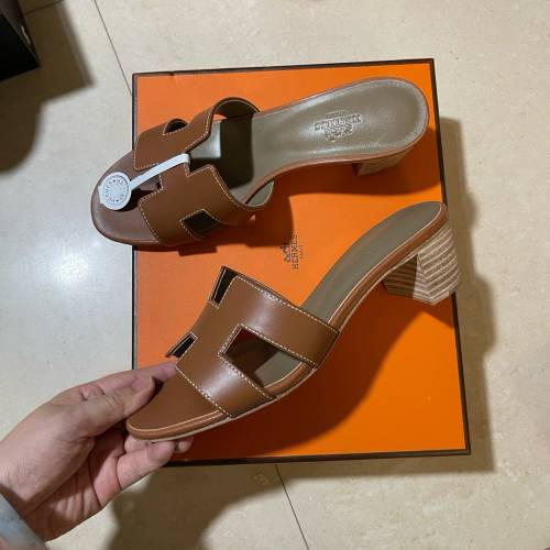Hermes 粗跟高跟拖鞋