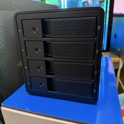 Orico 9548U3 4 bay 外置3.5吋硬碟盒