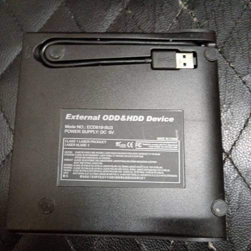 USB 3.0 外置 CD/DVD 燒錄機（型號：ECD819-SU3）。
