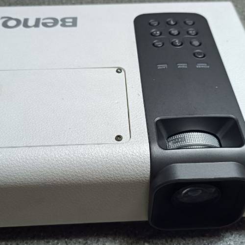 BENQ W1000