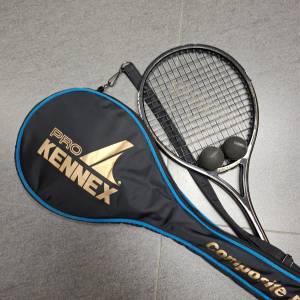 ProKennex 壁球拍 squash racket + 2 used Yamaha balls