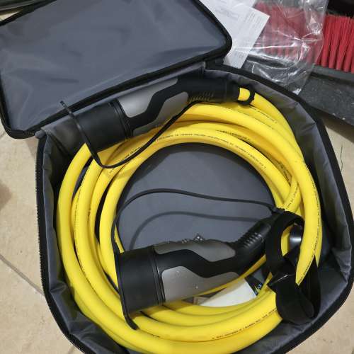 EV life EV cable (yellow, 22kw, 7m)