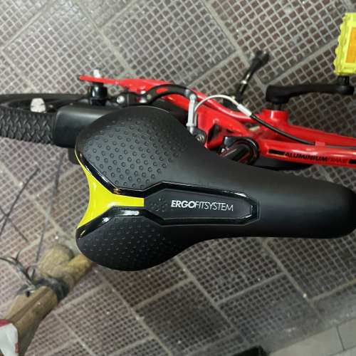 [平放] 9成新 Decathlon B'TWIN 16吋 900 Racing 鋁合金兒童單車 (極輕身/適合4-6...