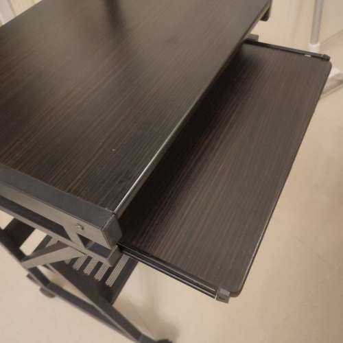 3層 電腦桌 電腦枱 金屬電腦桌 有鍵盤托 keyboard tray