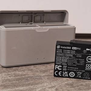 Insta 360 Ace Pro系列1650mAh 原裝電 連充電盒