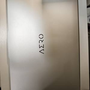 GIGABYTE AERO 16 XE5