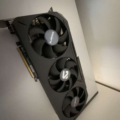 Gigabyte Radeon &trade; RX 9070 XT GAMING OC 16GB GDDR6