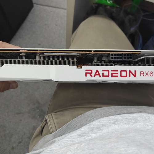 RX 6700xt 12gb 白色