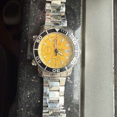Seiko 芥辣黃石英錶