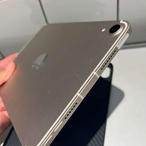 5G 版iPad mini7 128gb，電池健康度100，全套齊送碳纖維機殼！4000不議！