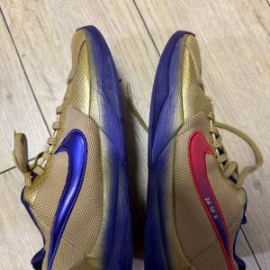 kobe 5  UNDEFEATED