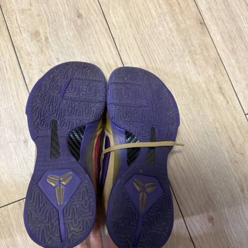 kobe 5  UNDEFEATED