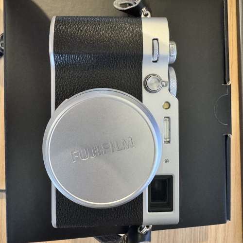 Fujifilm  x100vi 銀色