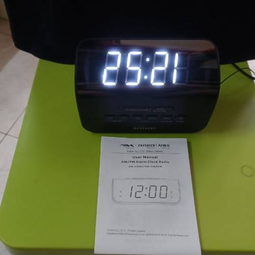 Aiwa AW236RD AM/FM Alarm Clock Radio,整體90%新，買左比媽咪不合吾夠大，現放售$150