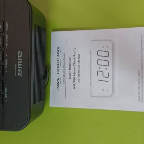 Aiwa AW236RD AM/FM Alarm Clock Radio,整體90%新，買左比媽咪不合吾夠大，現放售$150