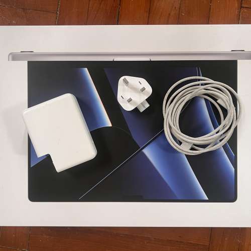 MacBook Pro 16-Inch M2 Max 96 GB RAM, 1 TB Storage