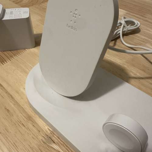 Belkin F8J235 無線充電座