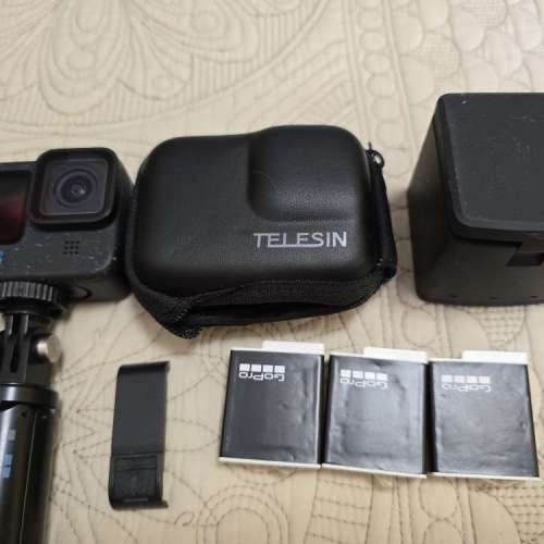 GoPro12，3電+充電盒+保護套+側蓋+手柄+手持雲臺