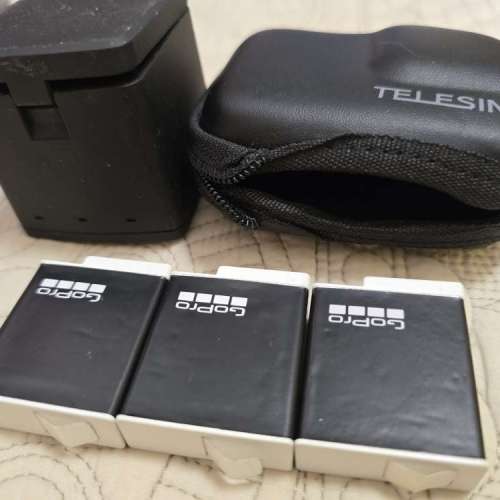 GoPro12，3電+充電盒+保護套+側蓋+手柄+手持雲臺