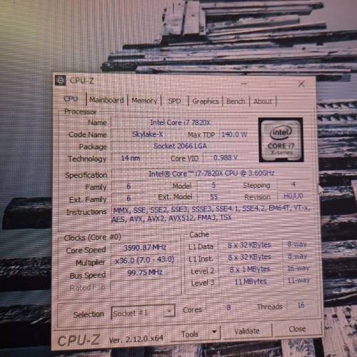 EVGA X299 DARK + i7 7820X