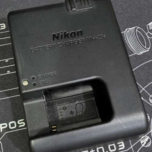Nikon EN-EL15c 原廠電池連充電盒