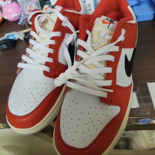 Nike Dunk Low 經典款