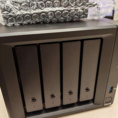 全新剛換回  Synology DS 923+   保養至2027年