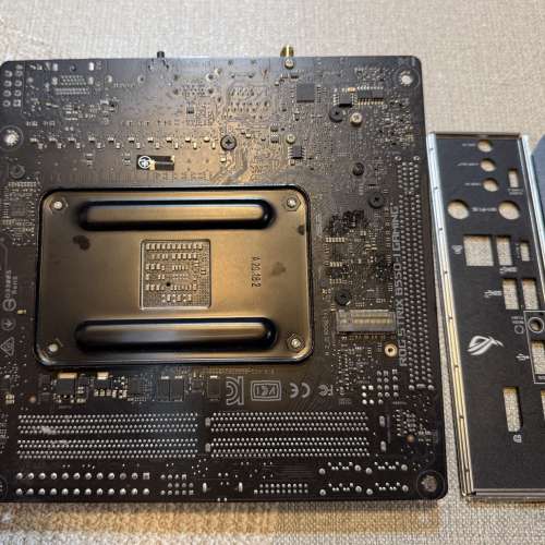 ASUS ROG STRIX B550-I GAMING ITX 主機板 二手 私人自讓