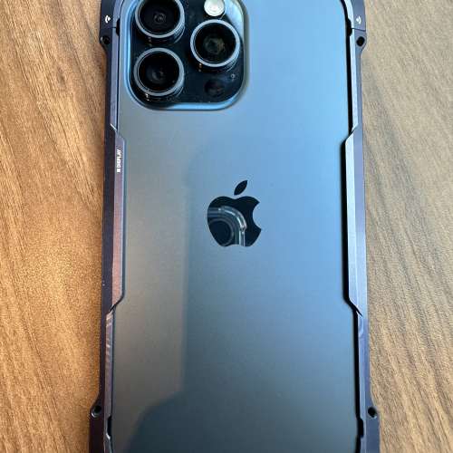 iPhone 15pro max512gb,港行雙卡極新，藍色鈦金屬，電池健康度84，冇修冇拆，所有原...