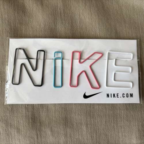 Nike 字樣 文具萬字夾
