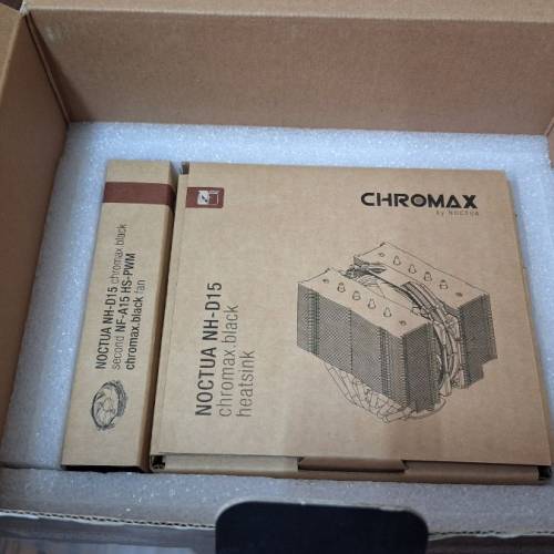 貓頭鷹Noctua NH-D15 Chromax Black LTT Limited Edition
