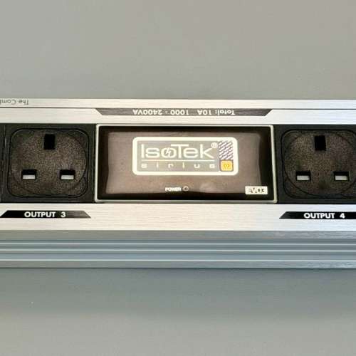 ISOTEK EVO3 Sirius 6位 英式 13A 銀色版本