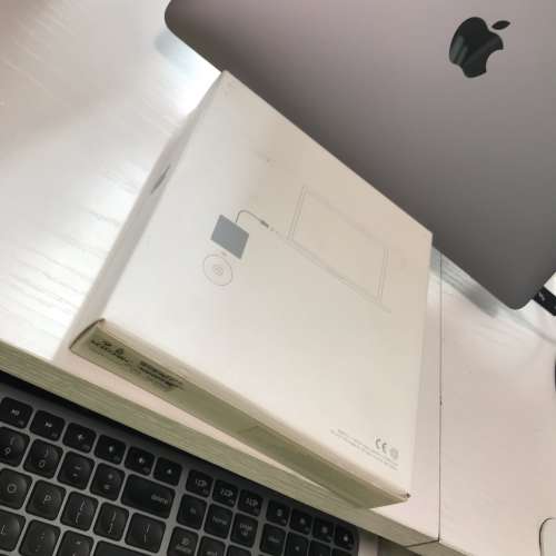  APPLE USB SuperDrive + Typc-C Adapter USED 蘋果 CD DVD 光碟 讀碟器 💽