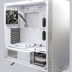 約九成新 Thernaltake S300 強化玻璃中直立式機殼 (雪白版)