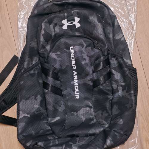 Under Armour Hustle 6.0迷彩背包