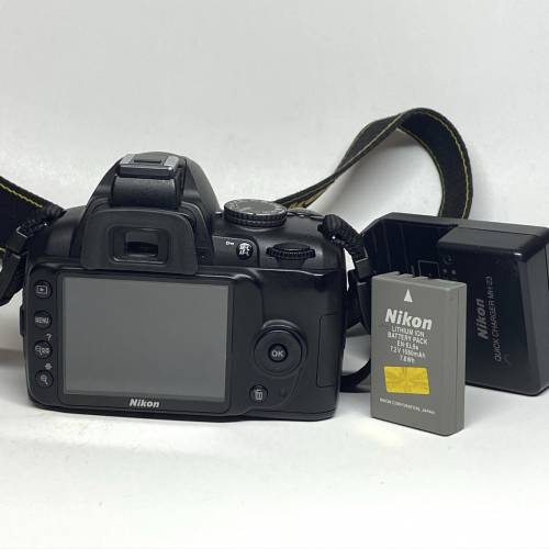 Nikon 最後一部 ccd sensor 單反機皇 D3000