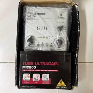 真空管Behringer TUBE ULTRAGAIN MIC200