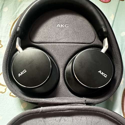 AKG N9 Hybrid
