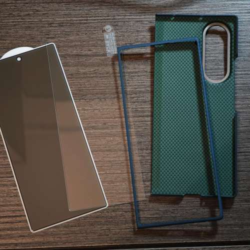 Samsung Galaxy Z Fold 7 專用配件 - 碳纖維機殼（前+後殼）& 高清玻璃貼 & 防偷窺...