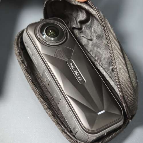 Insta360 X5 8K 360 Action Cam 連盒