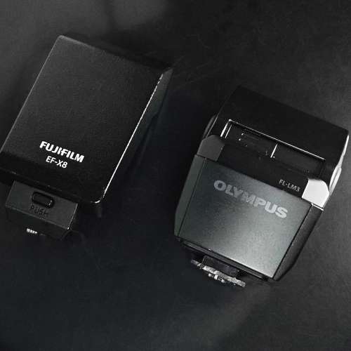 Fujifilm EF-X8 & Olympus FL-LM3 閃光燈