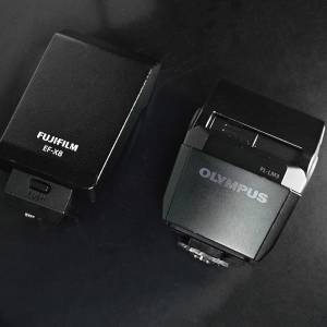 Fujifilm EF-X8 & Olympus FL-LM3 閃光燈