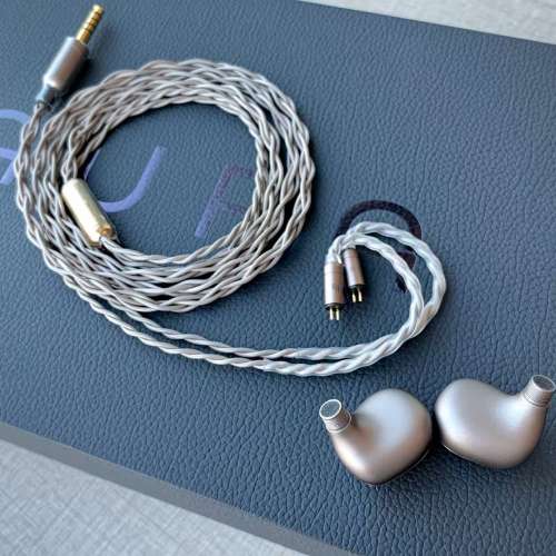 Astell&Kern x Vision Ears AURA