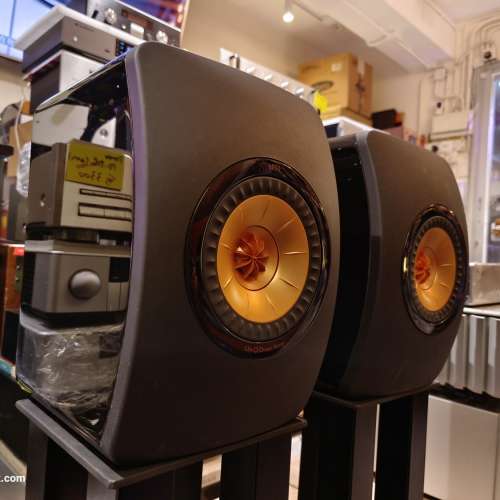 KEF LS50