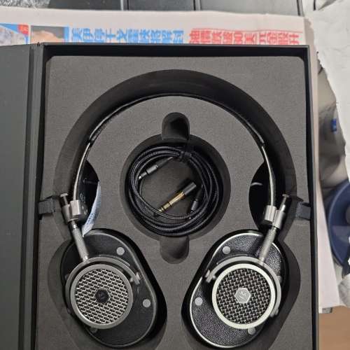 Master & Dynamic MH40 有線耳機
