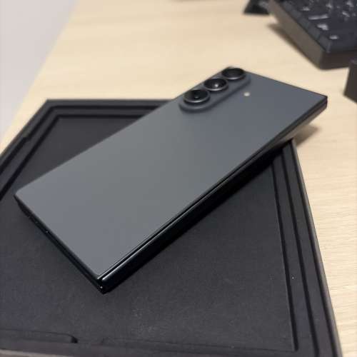 samsung Z fold 8 Ultra 黑色 512gb