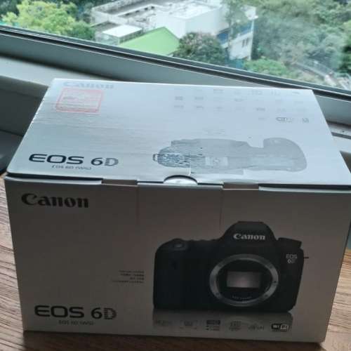 95% new CANON 6D WITH TAMRON 17-35 LENS