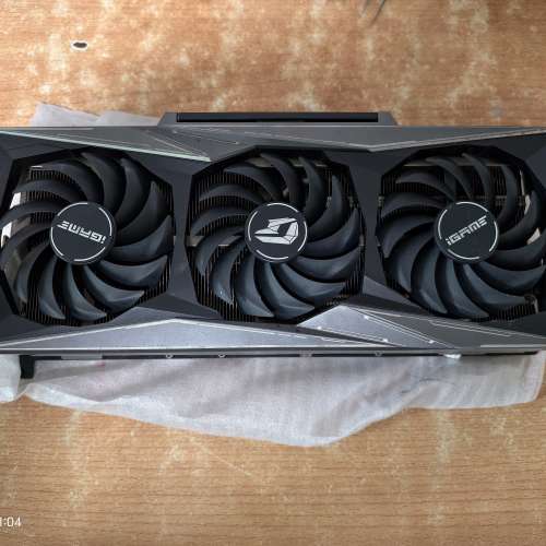 七彩虹RTX3080 散熱器，有帶屏幕