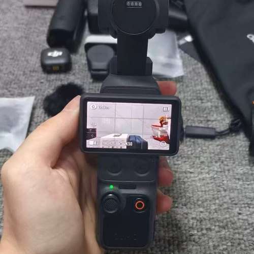 出99新冇用嘅大疆Pocket4全能套裝，帶一年年隨心換，激活時間2026-4-27，帶隨心換...